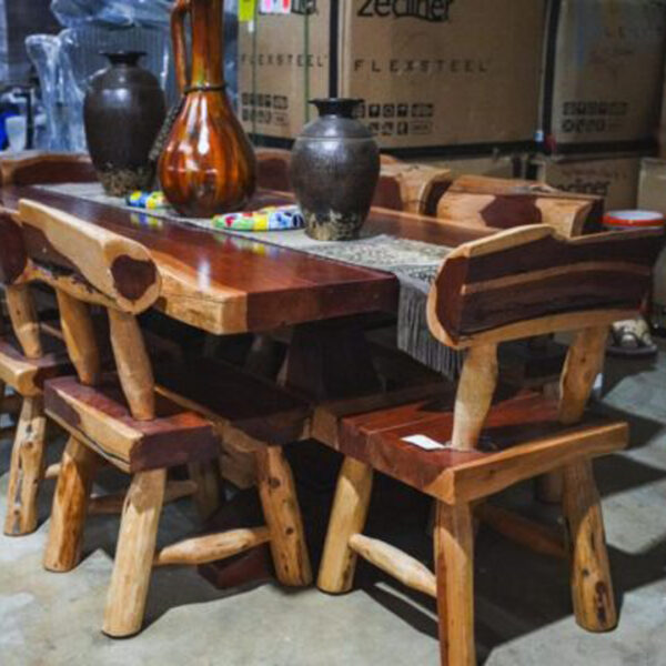 Cedar Live  Edge 7' dining set with eight chairs